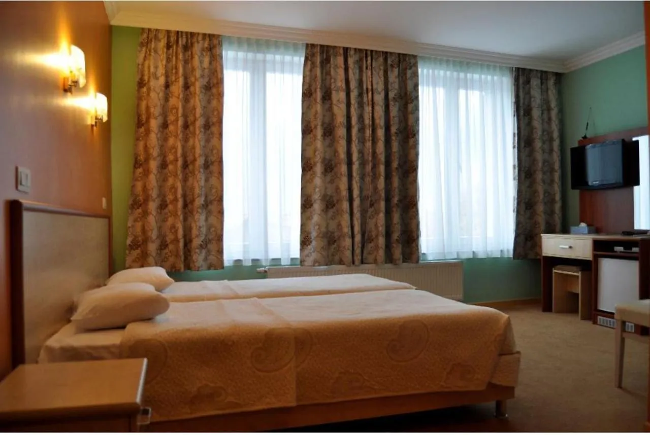 Hotel Prestige Saint-Josse-ten-Noode Belçika
